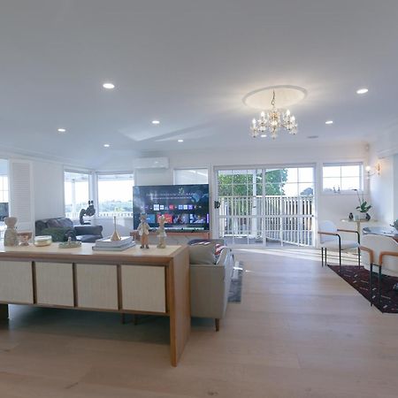 Holiday House In Totara Park Auckland Esterno foto