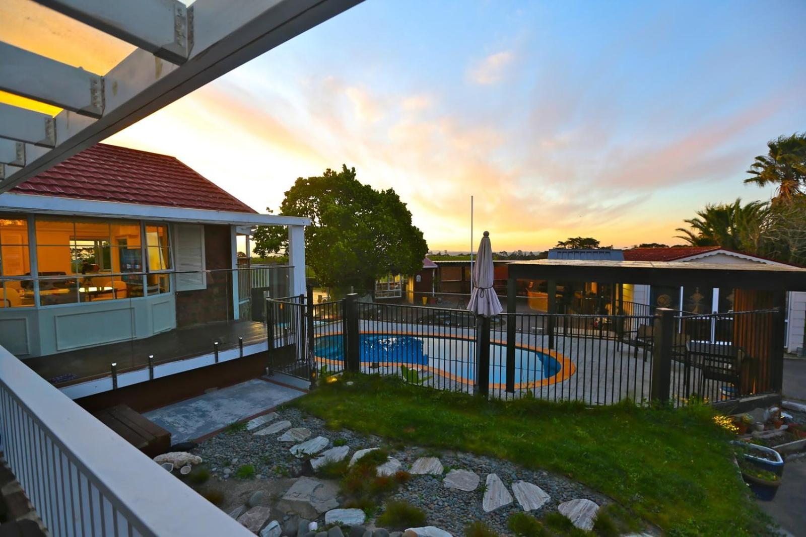 Holiday House In Totara Park Auckland Esterno foto