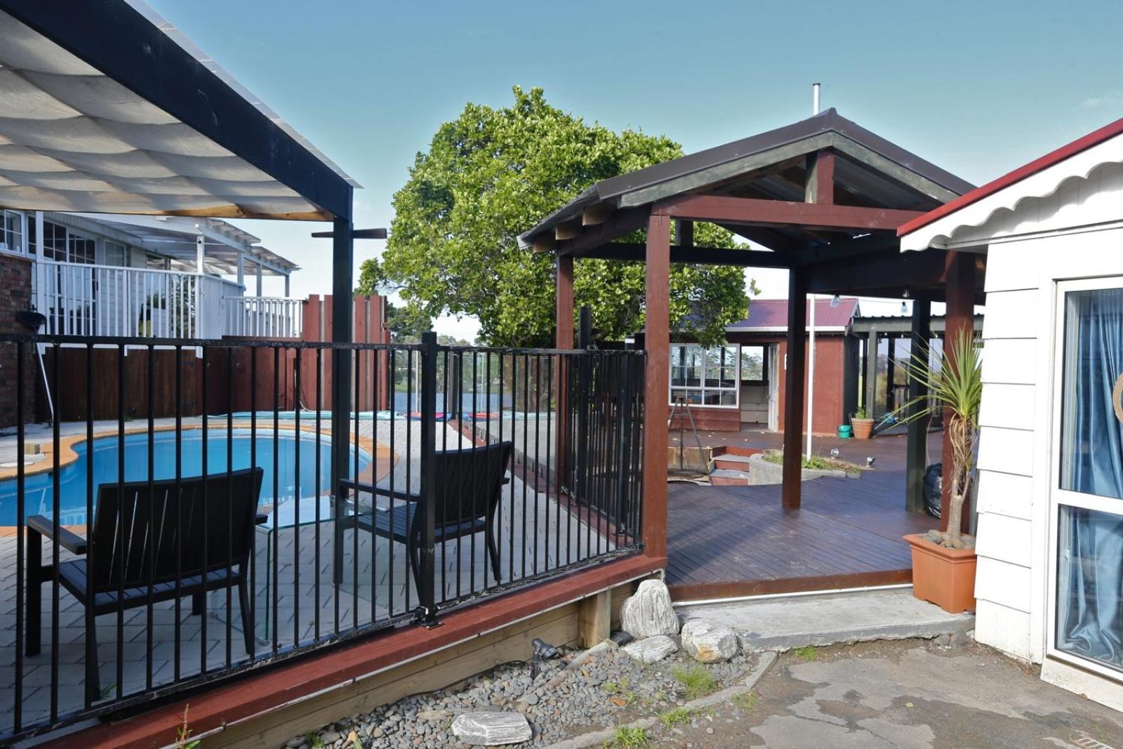 Holiday House In Totara Park Auckland Esterno foto